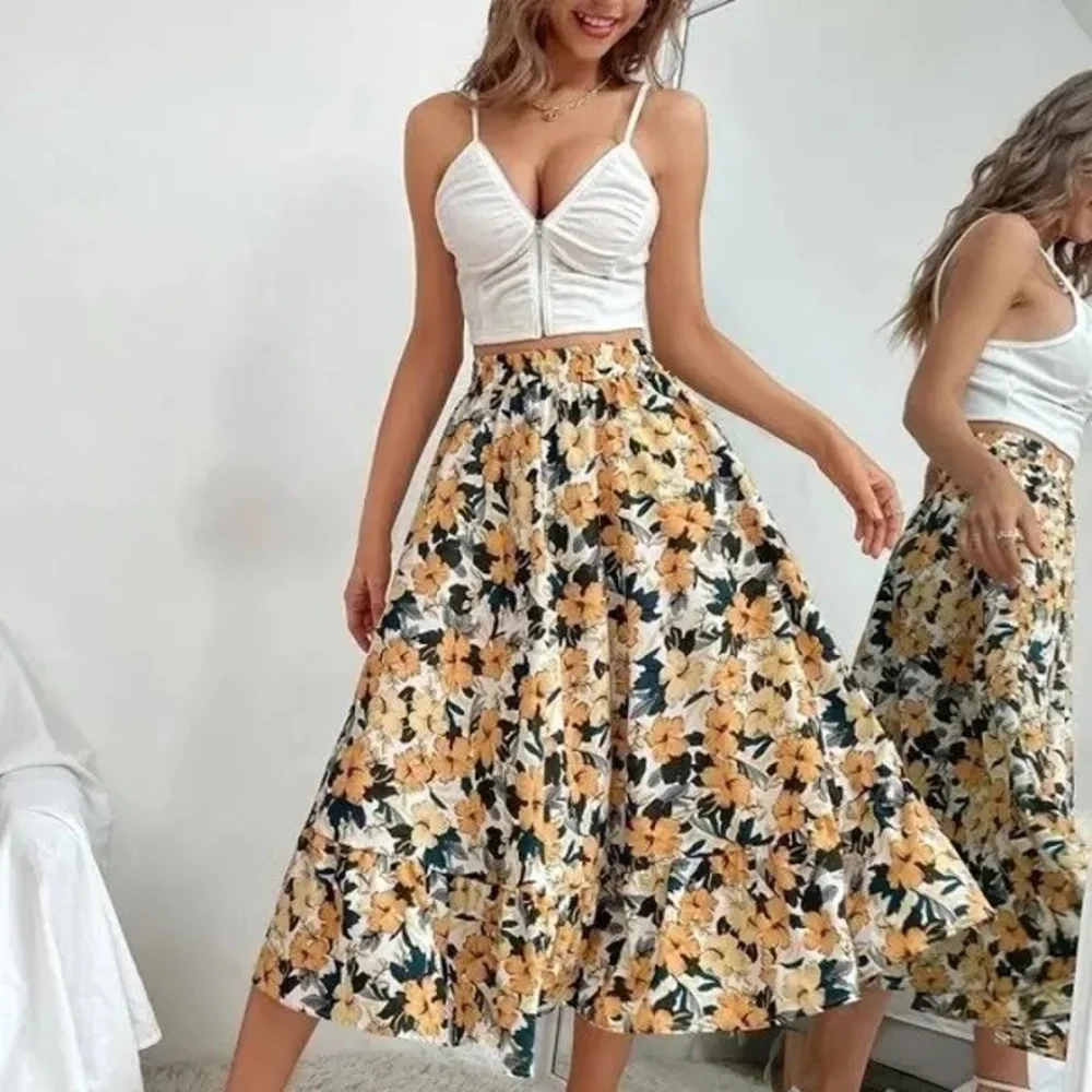SHEIN Bright Floral Skirt Yellow Size Small - Picture 2 of 7